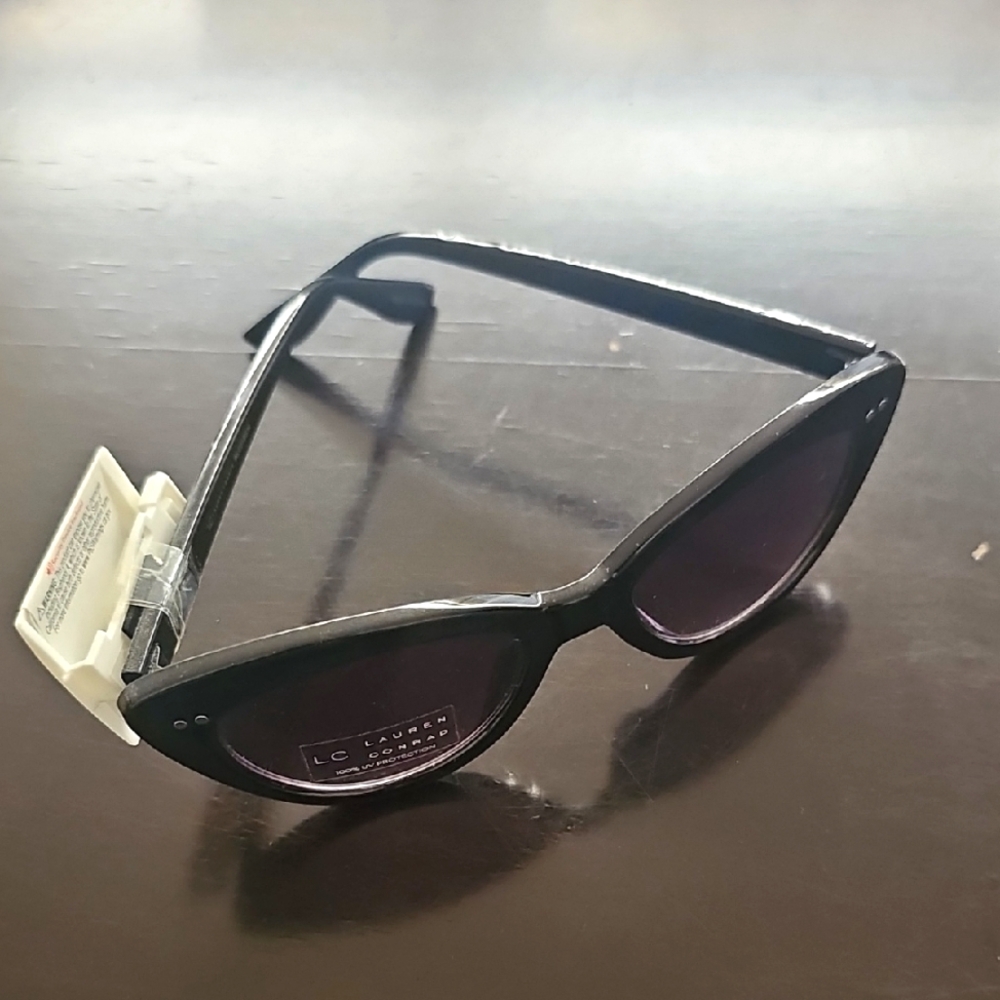 LC Lauren Conrad Black Cat-Eye Sunglasses with Tapered Frames